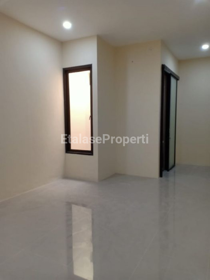 Foto properti Rumah Bukit Palma Minimalis Gres Blok D Surabaya Barat 5