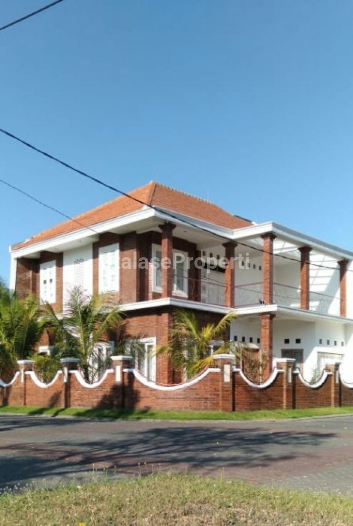 Foto properti Rumah Mewah Hook Bukit Palma Blok E Surabaya Barat 2