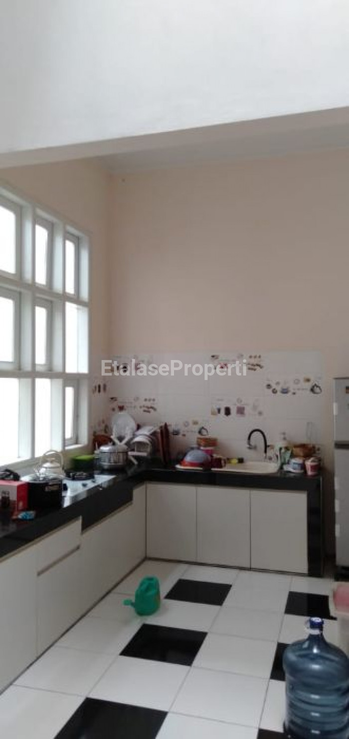 Foto properti Rumah Mewah Hook Bukit Palma Blok E Surabaya Barat 6