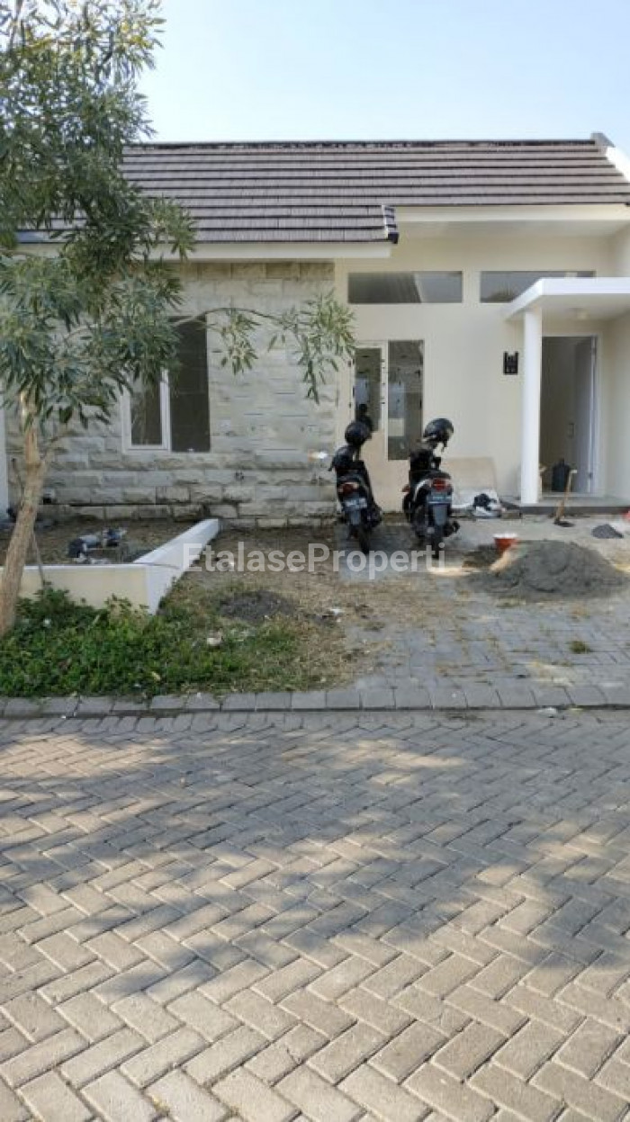 Foto properti Rumah Nyaman Dan Minimalis Surabaya Barat Northwest Bukit Palma Blok E 6