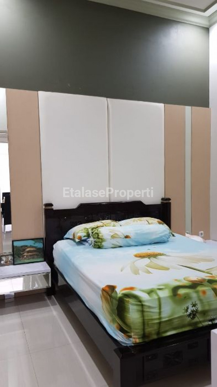 Foto properti DIJUAL FULL FURNISHED RUMAH 1,5 LANTAI GAYUNG KEBONSARI SURABAYA 4