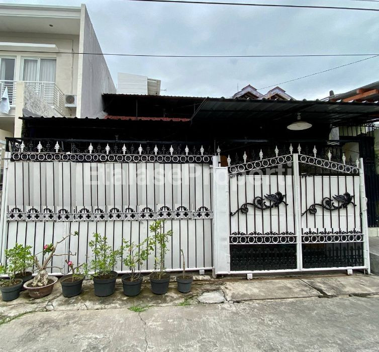 Foto properti HARGA MASUK AKAL ! DIJUAL RUMAH BABATAN PANTAI UTARA 1