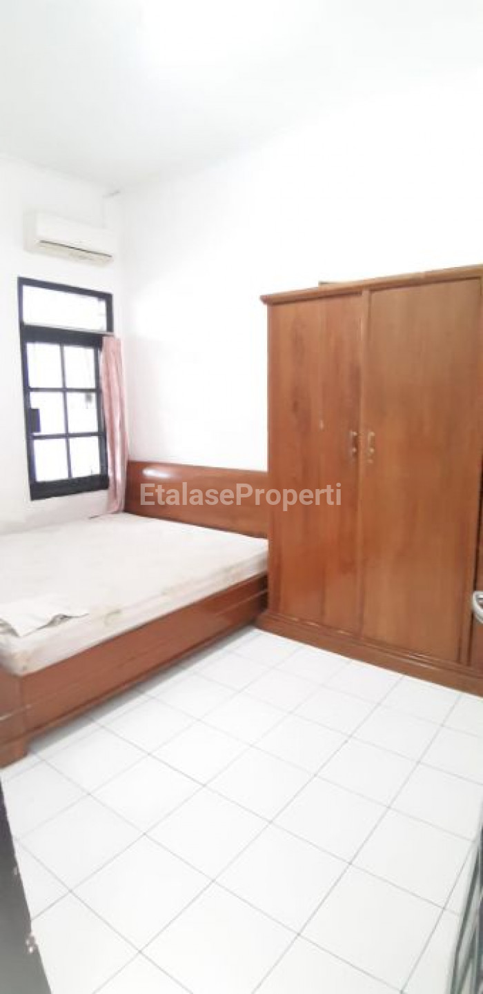 Foto properti Dijual Rumah Siap Huni Di Babatan Mukti,wiyung 4