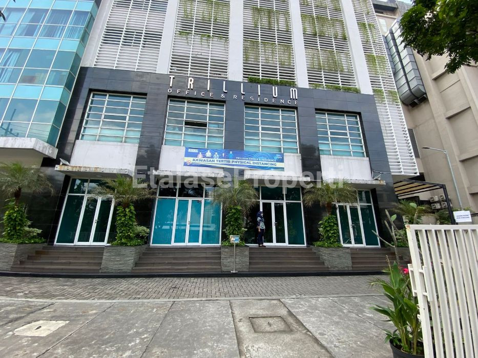 Foto properti Ruko Di Trillium Office & Residence Akses Jl. Embong Kenongo 1