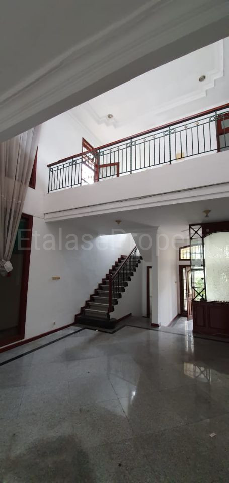 Foto properti Rumah Surabaya Barat Villa Bukit Mas Mediterania 1