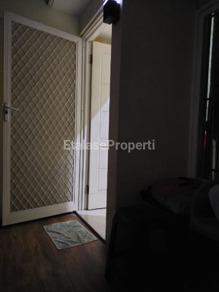 Foto properti Jual Cepat B.U Rumah 2 Lantai SHM Di Lebak Jaya Surabaya 2