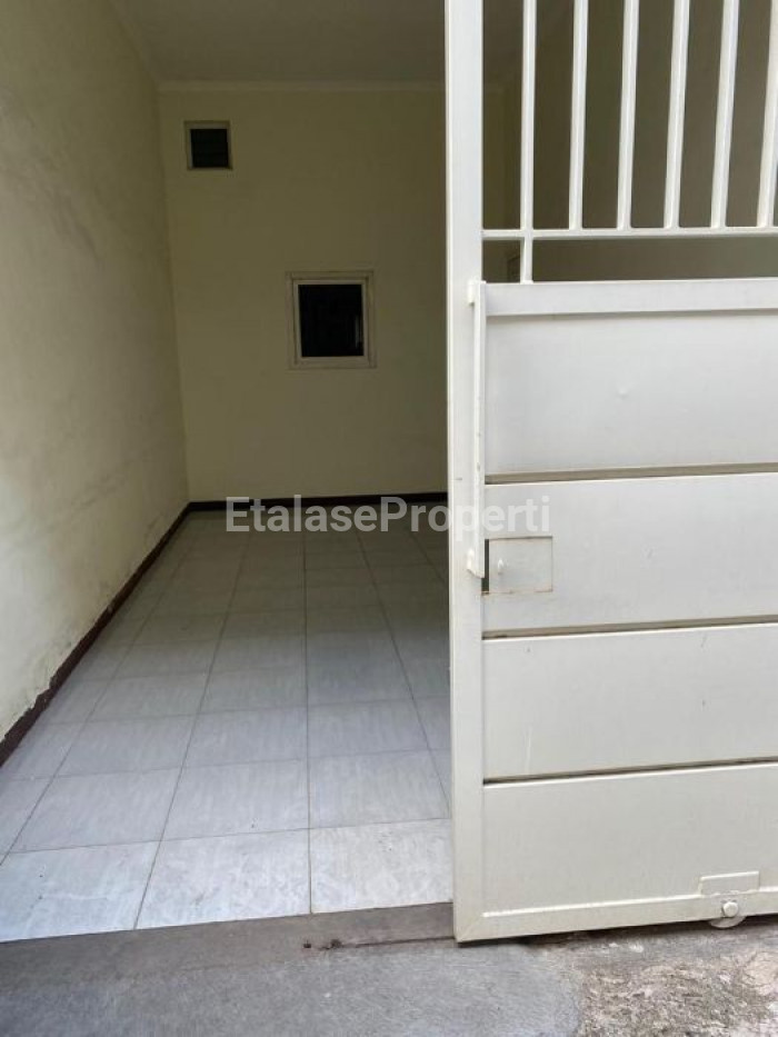 Foto properti Baru Gress Rumah  2 Lantai SHM Lebak Jaya 2