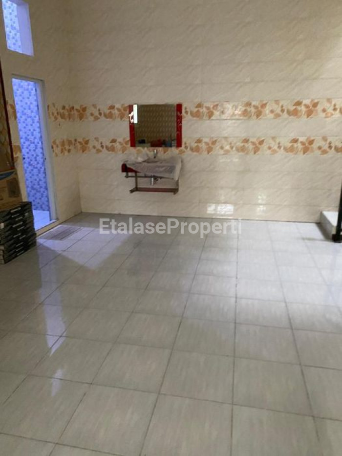 Foto properti Baru Gress Rumah  2 Lantai SHM Lebak Jaya 3