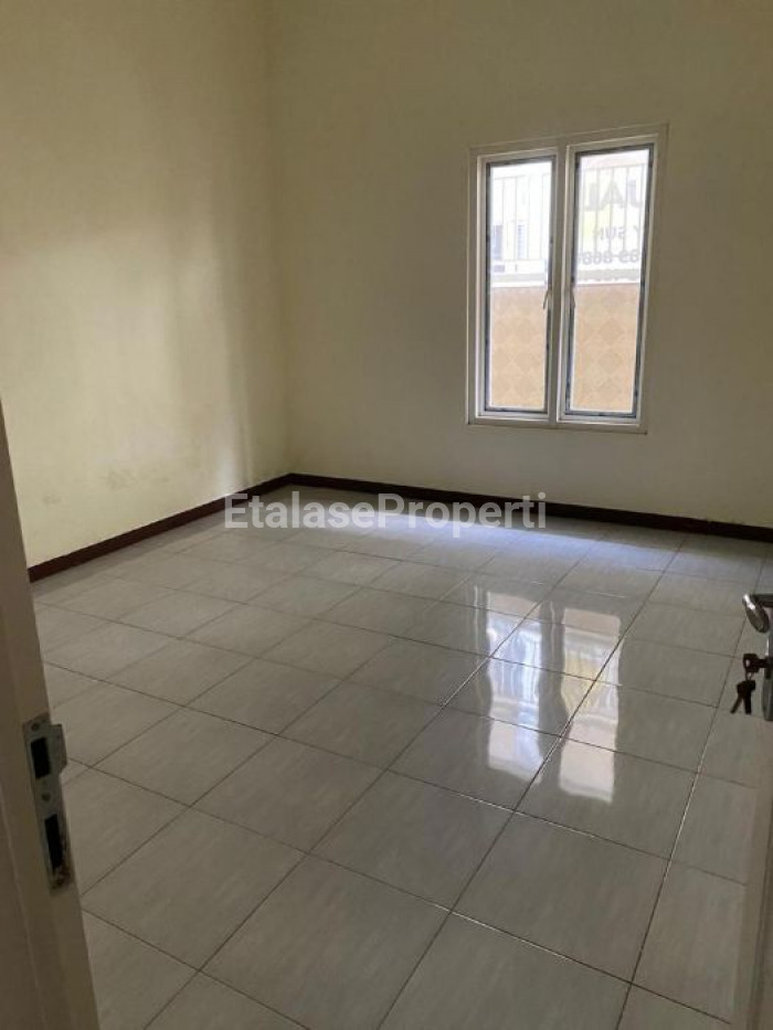 Foto properti Baru Gress Rumah  2 Lantai SHM Lebak Jaya 10