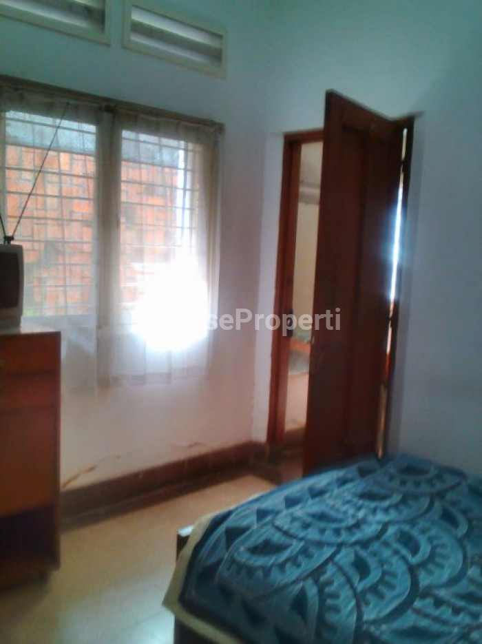 Foto properti Jual Cepat Rumah Di Pusat Kota Surabaya 3