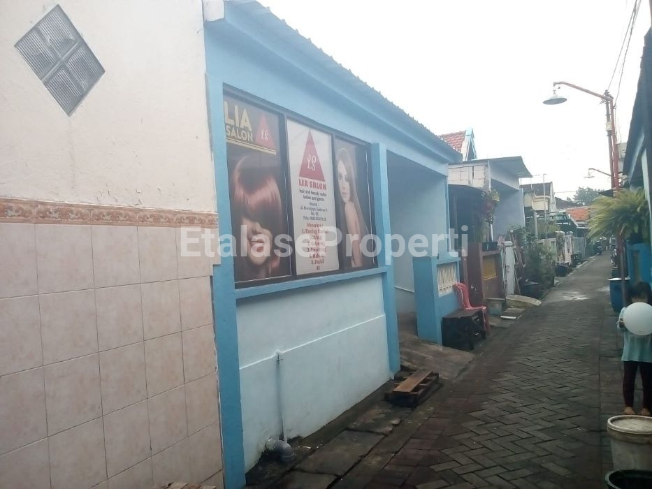 Foto properti Di Jual Rumah " Siap Huni " Brawijaya GG Kedurus  Wilayah Surabaya Selatan 1