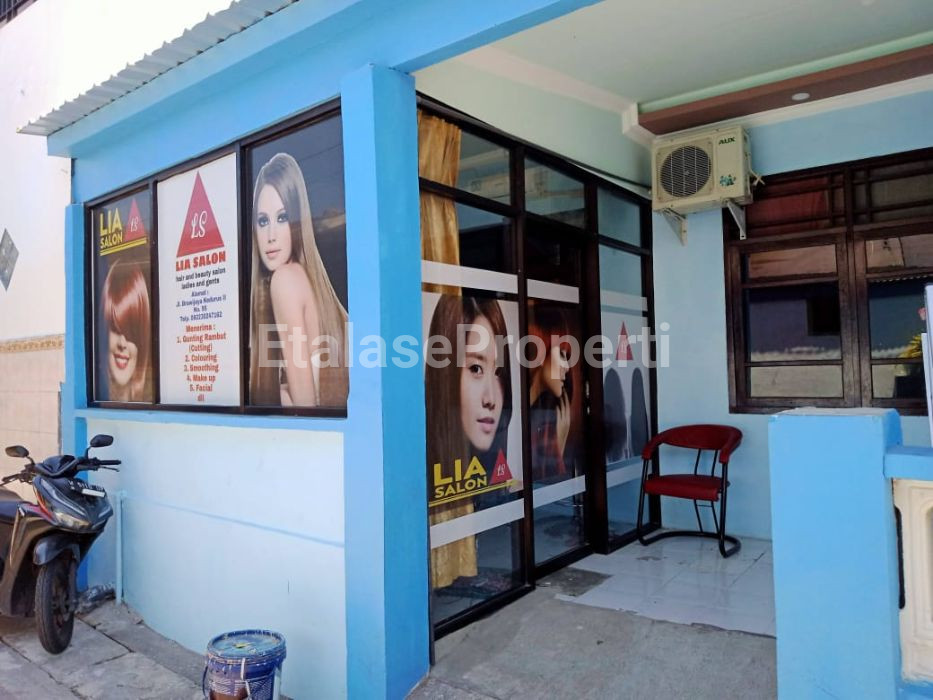 Foto properti Di Jual Rumah " Siap Huni " Brawijaya GG Kedurus  Wilayah Surabaya Selatan 2
