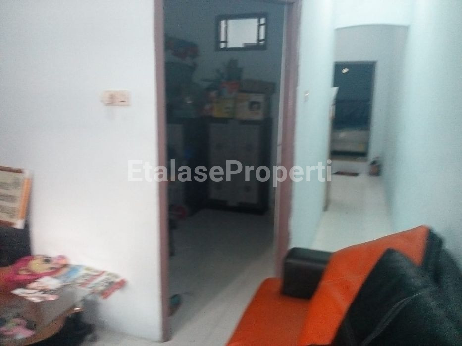 Foto properti Di Jual Rumah " Siap Huni " Brawijaya GG Kedurus  Wilayah Surabaya Selatan 4
