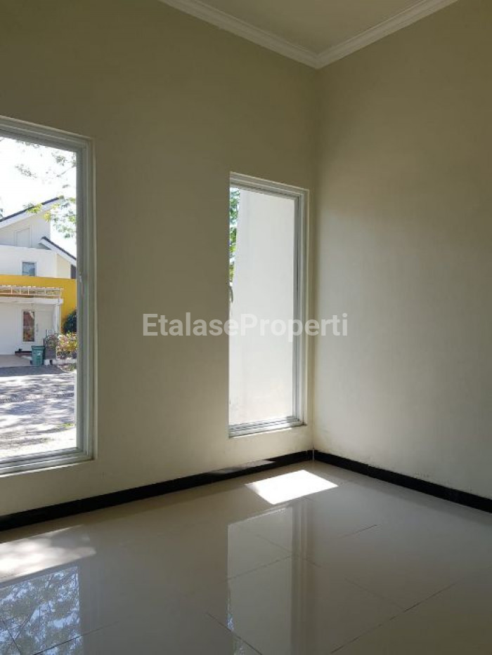 Foto properti Dijual Rumah (2 Unit Jejer)  Perum La Diva, Green Hill Menganti Gresik 3