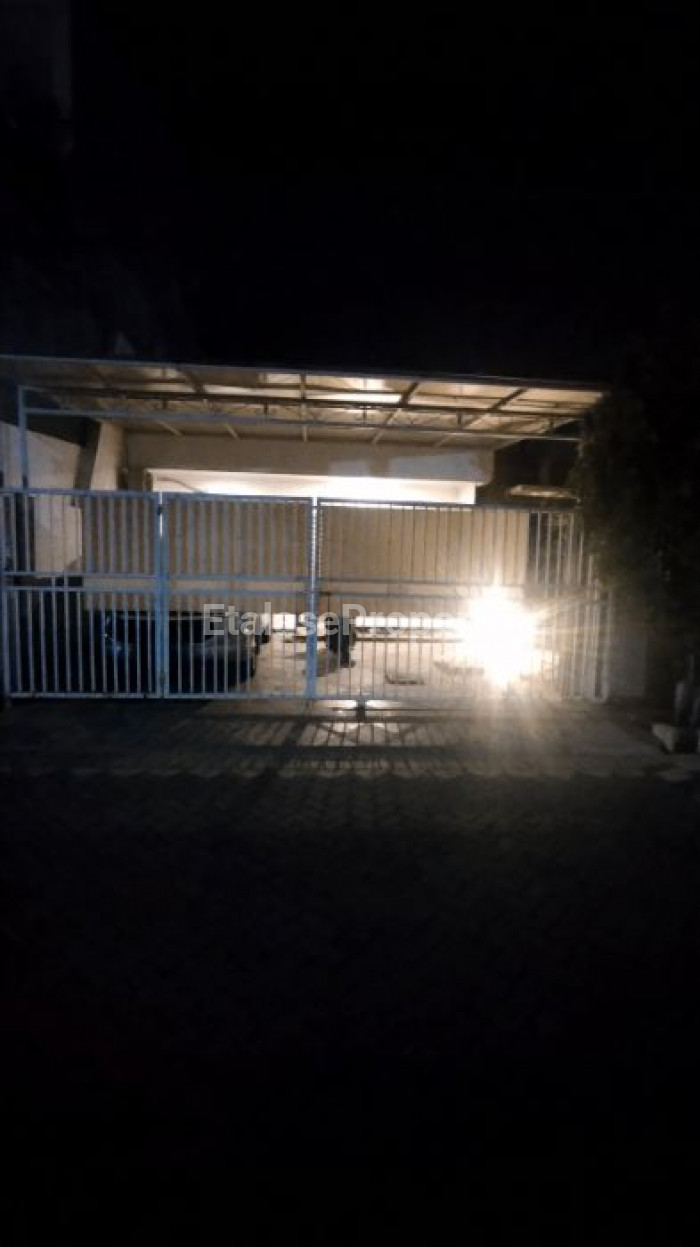 Foto properti Rumah Modern Minimalis Sangat Terawat, Lokasi Terdepan Di Raya Mulyosari 2