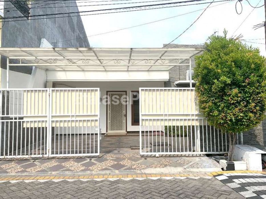 Foto properti Rumah Modern Minimalis Sangat Terawat, Lokasi Terdepan Di Raya Mulyosari 9