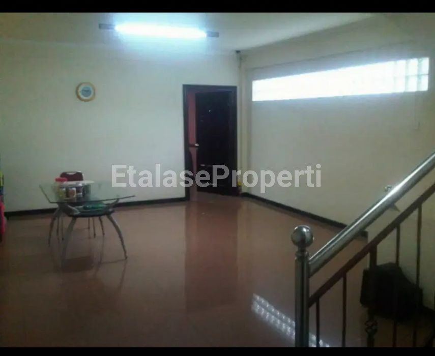 Foto properti Jual Ruko 3,5 Lantai Di Komplex Ruko Grand Sungkono, Surabaya Barat 1