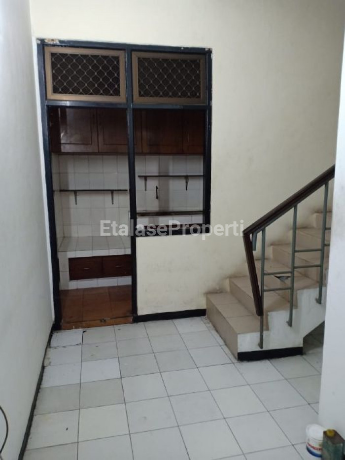 Foto properti Jual Ruko Kalibutuh, Bubutan, Surabaya Utara 2 Unit Jejer 6