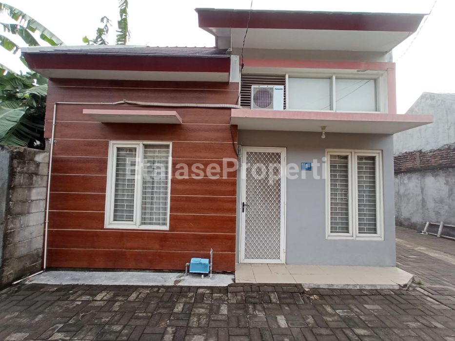 Foto properti Rumah Dijual Jalan Sambisari Lontar Surabaya Barat 1
