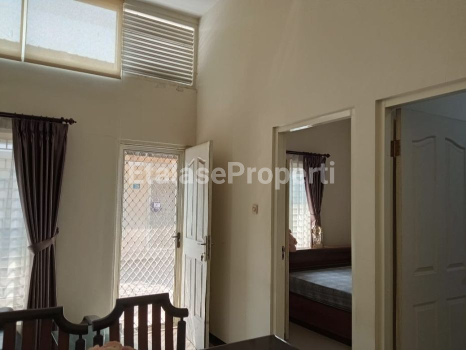 Foto properti Rumah Dijual Jalan Sambisari Lontar Surabaya Barat 3