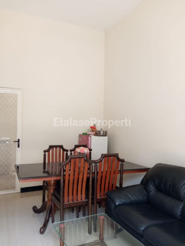 Foto properti Rumah Dijual Jalan Sambisari Lontar Surabaya Barat 8