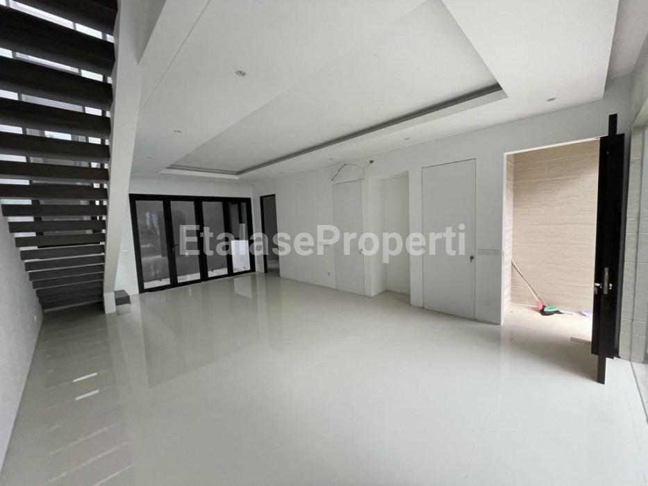 Foto properti Dijual Rumah Baru Modern Minimalis Alam Hijau Citraland 4