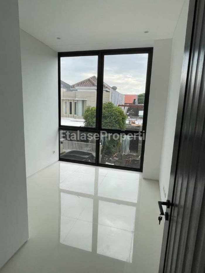 Foto properti Dijual Rumah Baru Modern Minimalis Alam Hijau Citraland 9