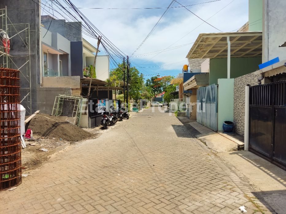 Foto properti Dijual Rumah Manyar Jaya Baru Gress 2 Lantai 3