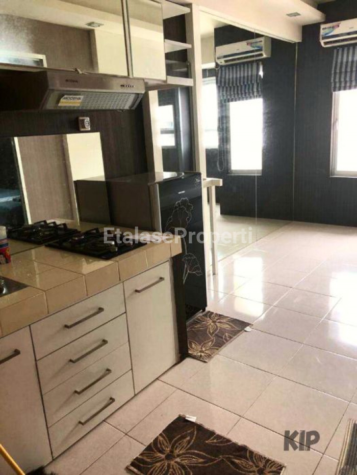 Foto properti Dijual Cepat B.U Apartemen Puncak Permai Kondisi Rapi, Full Furnished Cermin 1