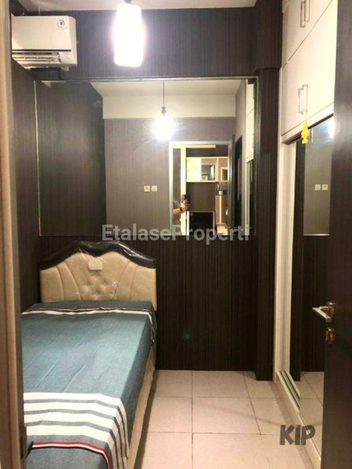 Foto properti Dijual Cepat B.U Apartemen Puncak Permai Kondisi Rapi, Full Furnished Cermin 5