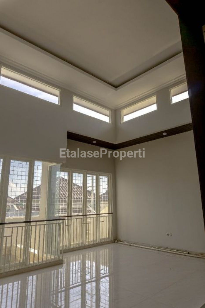 Foto properti Dijual Rumah Lokasi Premium - Citraland 8