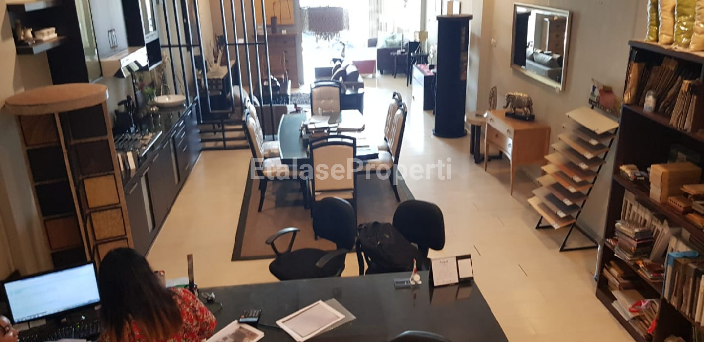 Foto properti Dijual Ruko Bukit Darmo Golf 6