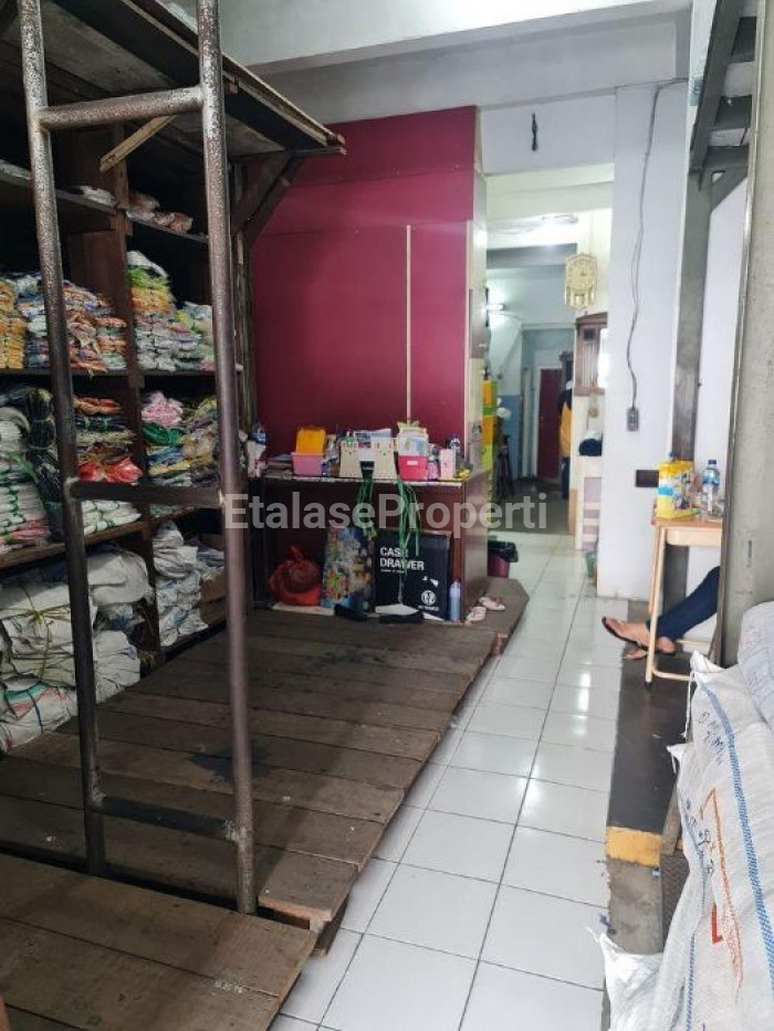 Foto properti LUARISS! DIJUAL RUKO RAYA KEMBANG JEPUN SURABAYA 1