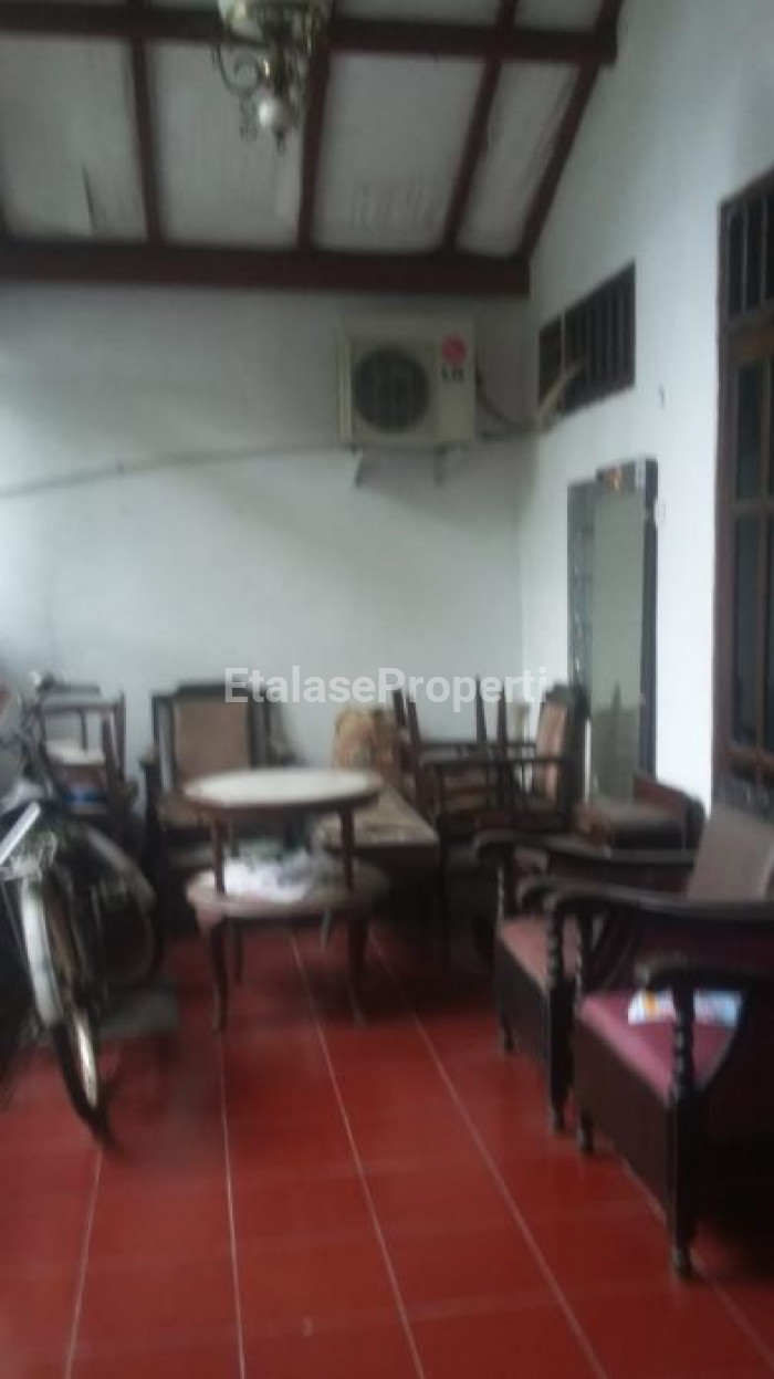 Foto properti Disewakan Rumah Wiyung Dekat UNESA PTC 4