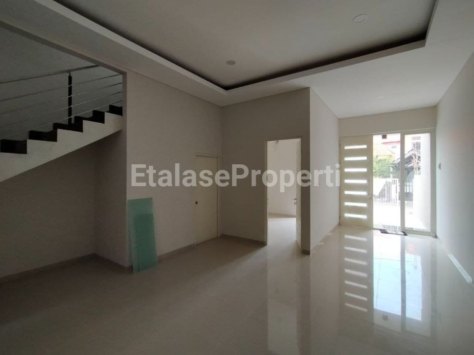Foto properti Rumah Modern Baru Manyar Indah Tipe A Surabaya Timur Pusat Kota 4