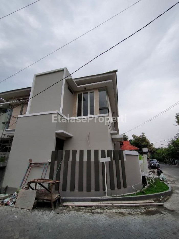 Foto properti Rumah Modern Baru Manyar Indah Tipe Hook Surabaya Timur Pusat Kota 2