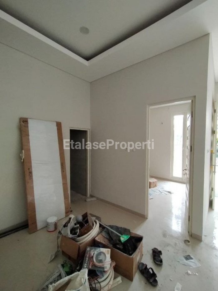 Foto properti Rumah Modern Baru Manyar Indah Tipe C Surabaya Timur Pusat Kota 6