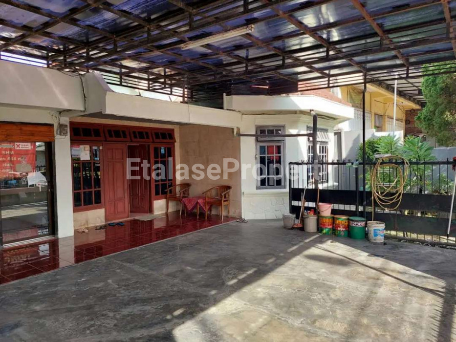Foto properti Dijual Rumah Strategis Di Jambangan 3