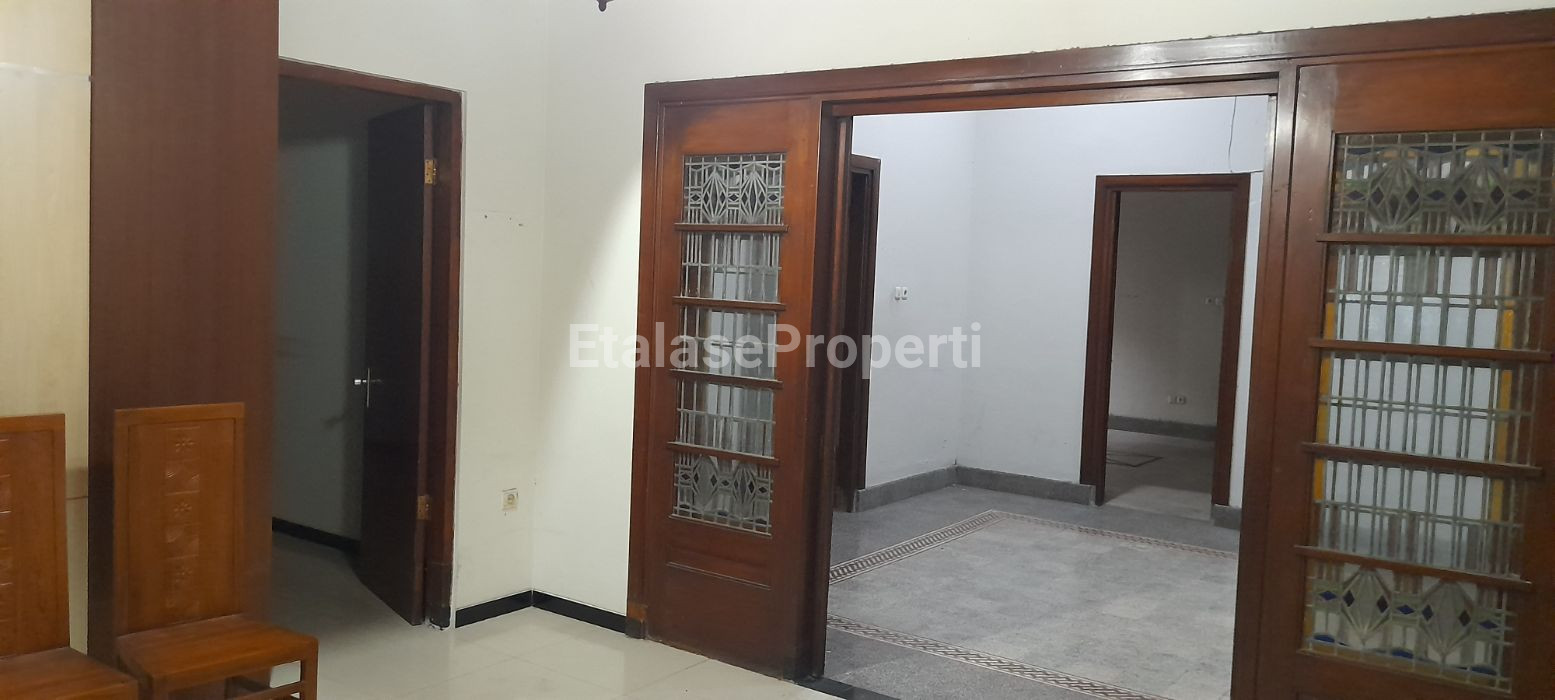 Foto properti Disewakan Rumah Yang Sangat Sesuai Untuk Tinggal Dan Berbagai Macam Usaha 6