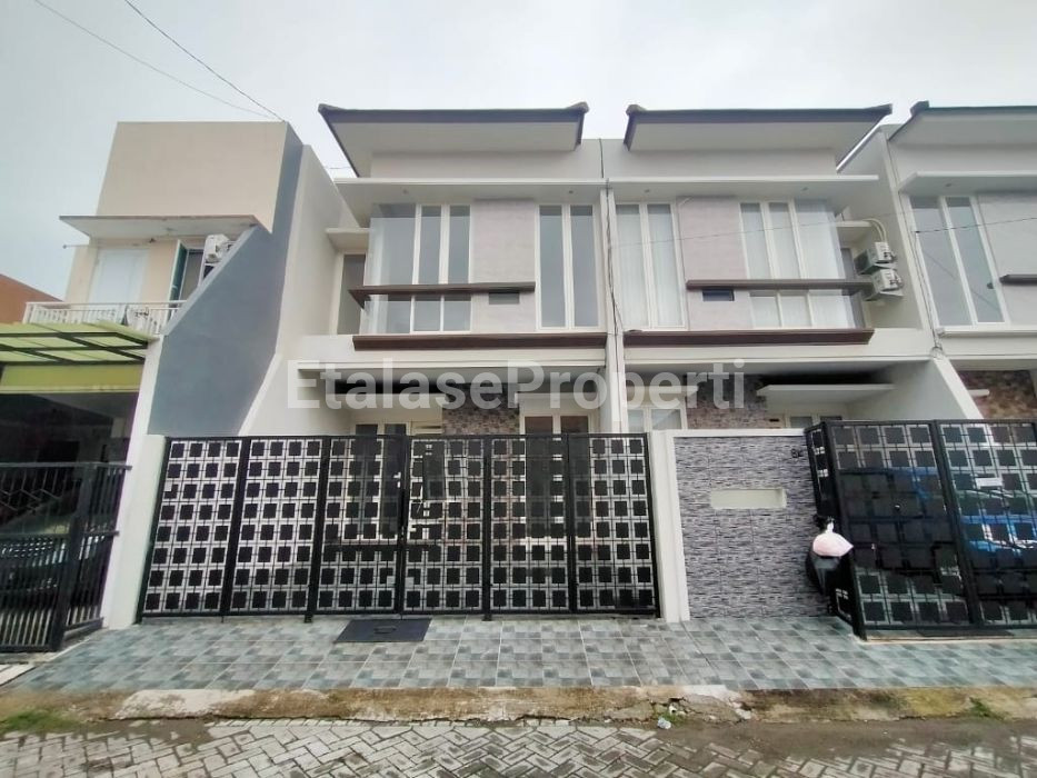 Foto properti TURUN HARGA! DIJUAL CEPAT RUMAH  2 LANTAI MANYAR TIRTOYOSO SELATAN 1
