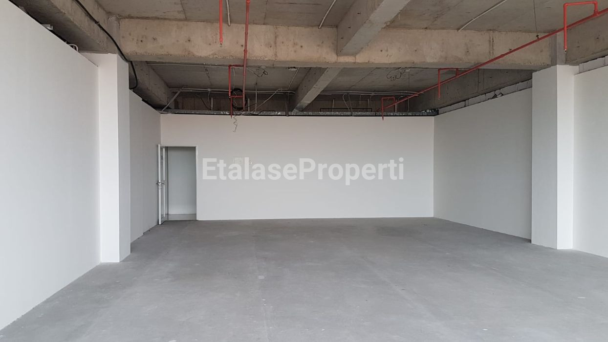 Foto properti Dijual Perkantoran SPAZIO Lantai 6 Surabaya Barat 2
