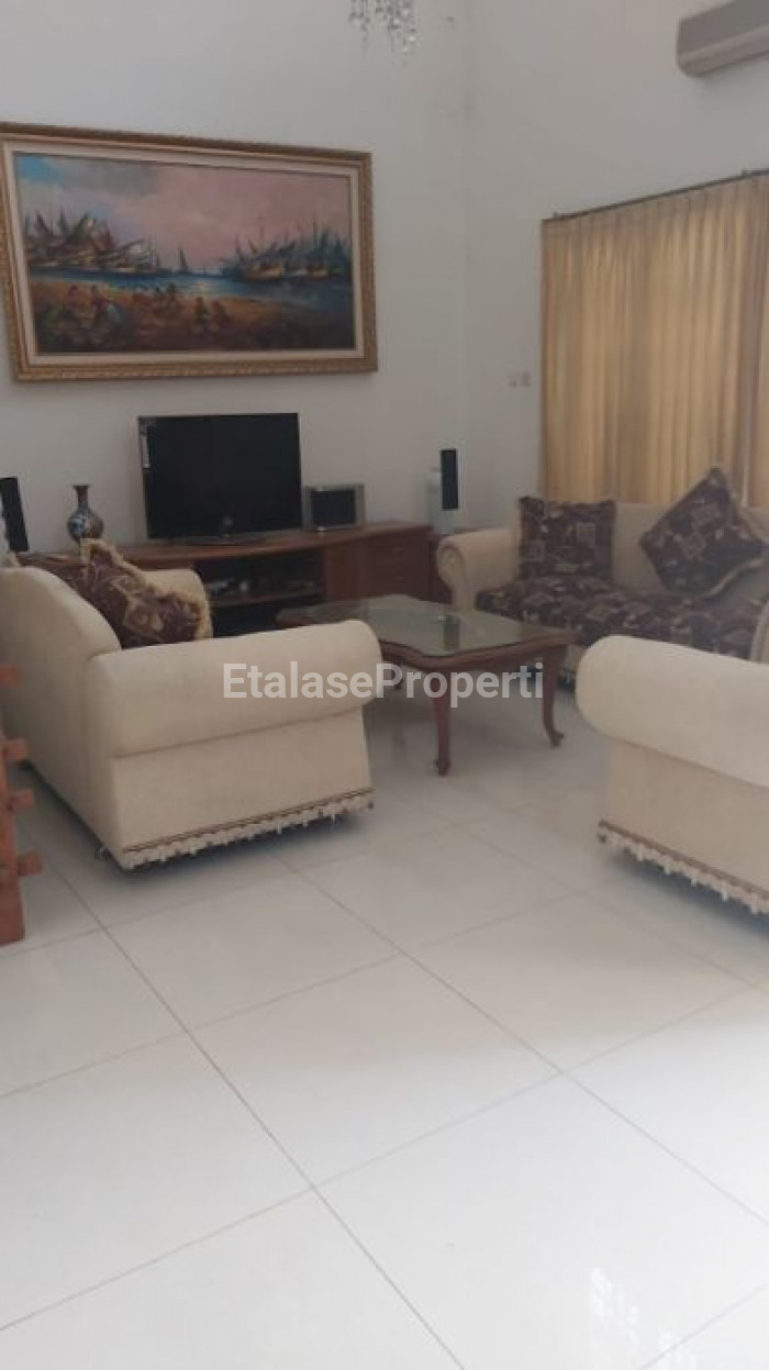 Foto properti Rent Pakuwon Indah 4