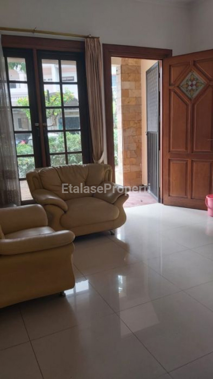 Foto properti Rent Pakuwon Indah 7