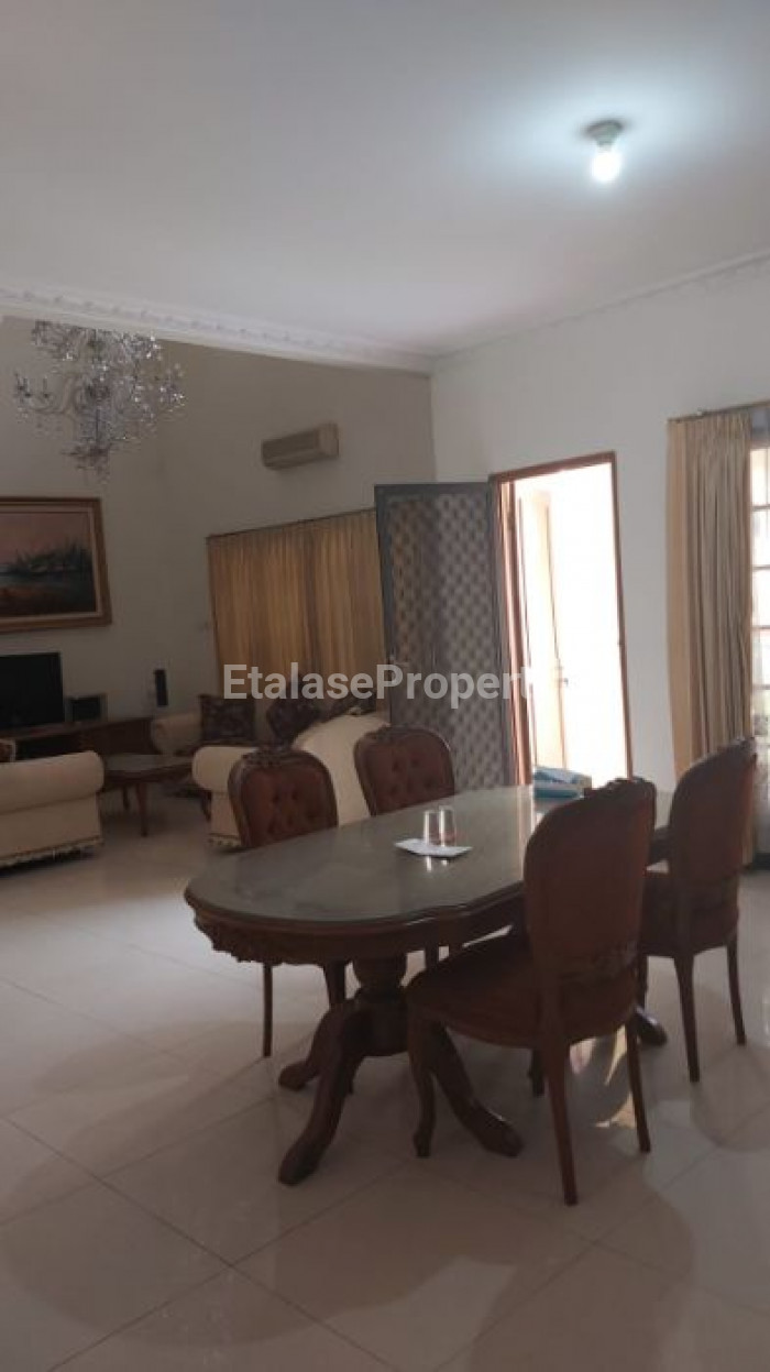 Foto properti Rent Pakuwon Indah 8
