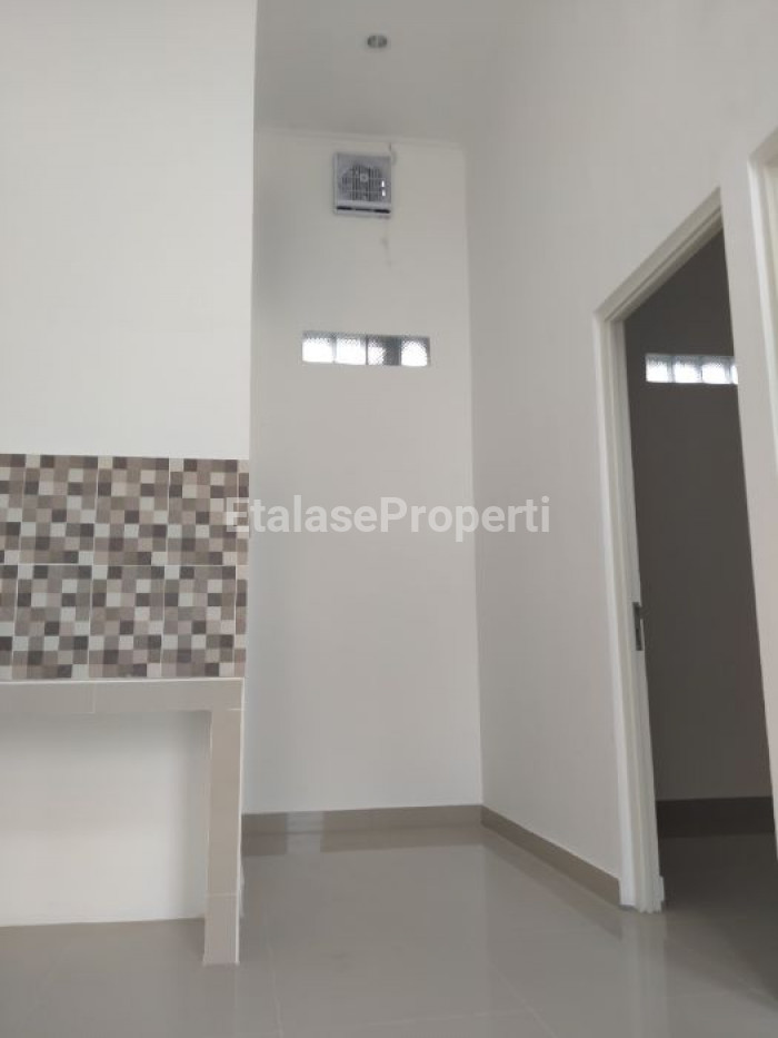 Foto properti Dijual Rumah Baru Gress SHM Di Gunung Anyar Baru Dekat UPN Surabaya 2