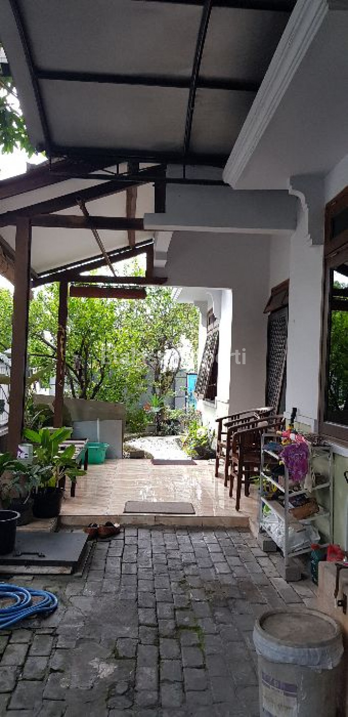 Foto properti Jual Rumah Turun Harga Di Perum Griya Babatan Mukti, Wiyung Surabaya Barat 2