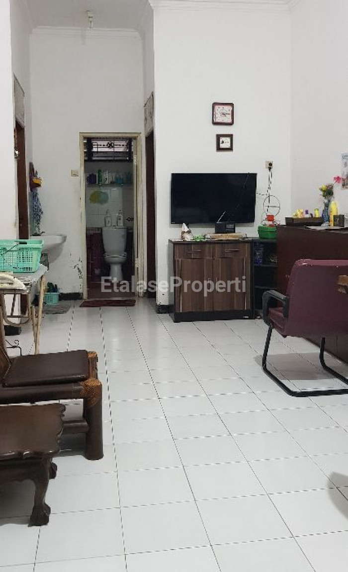 Foto properti Jual Rumah Turun Harga Di Perum Griya Babatan Mukti, Wiyung Surabaya Barat 3