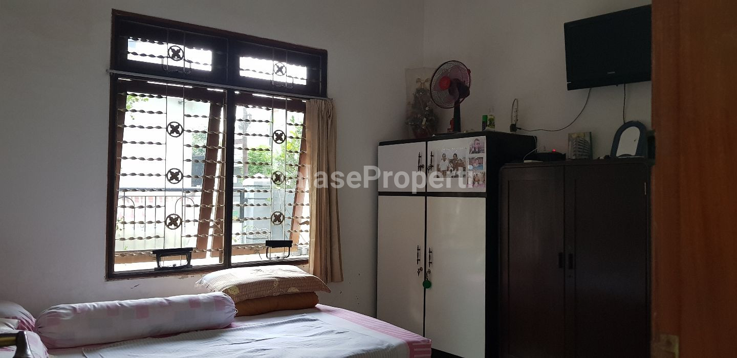 Foto properti Jual Rumah Turun Harga Di Perum Griya Babatan Mukti, Wiyung Surabaya Barat 6