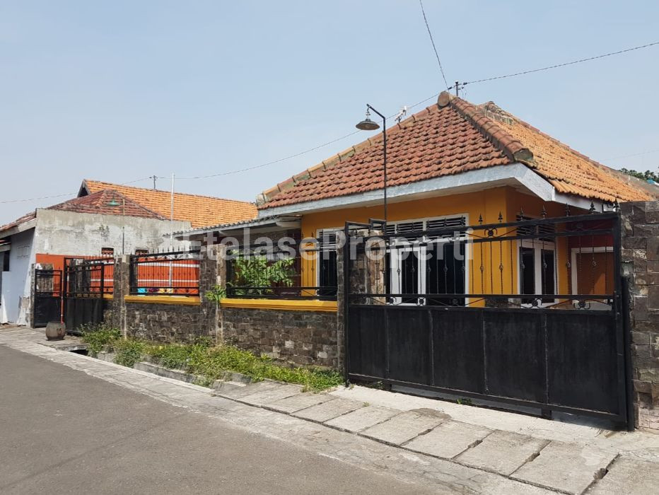 Foto properti Dijual Murah Rumah Lokasi Strategis Dekat Pusat Perdagangan Grosir 4