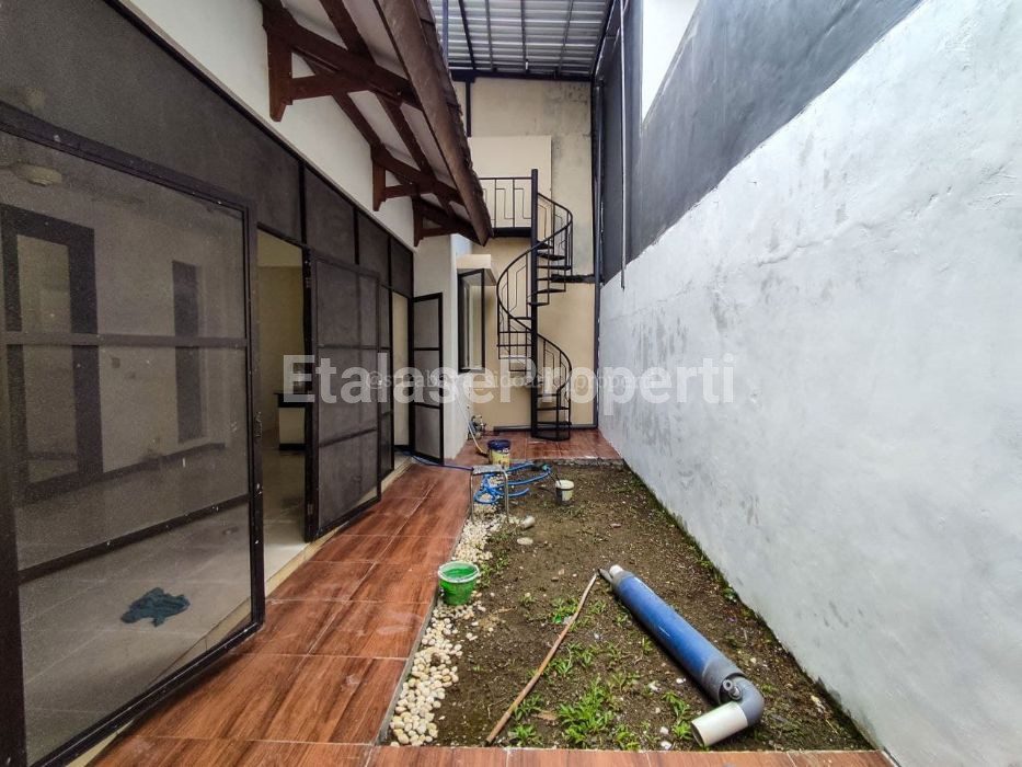 Foto properti Dijual Rumah Siap Huni Babatan Pratama Wiyung Surabaya Barat 7